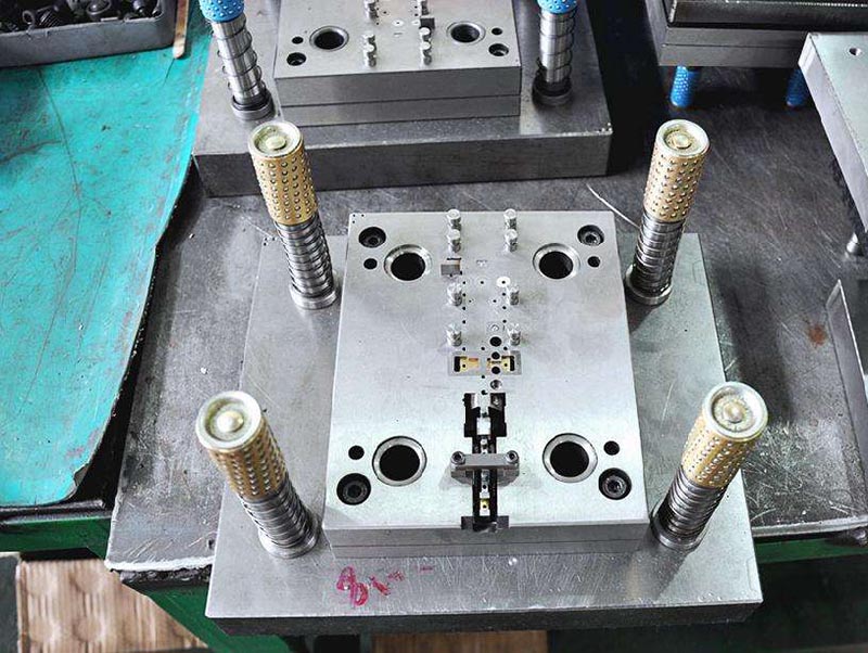 芳村模具制造-01